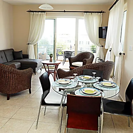 アパート Flat W Shared Pool And Balcony In Kyrenia Agios Georgios (Girne)
