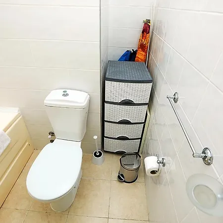 Apartment Flat W Shared Pool And Balcony In Kyrenia